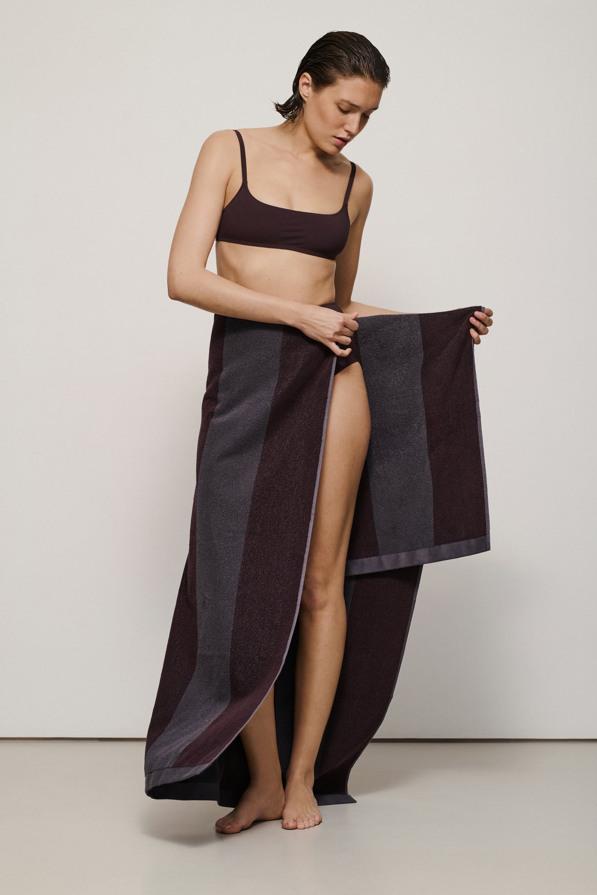 IL BURGUNDY TELOMARE TOWEL vue 1